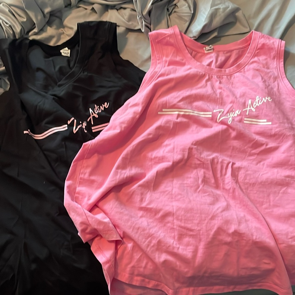 Two ZYIA tanks. XXL